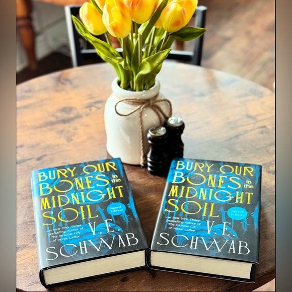 Book Of The Month | Accents | Bury Our Bones In The Midnight Soil Book